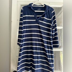 Vineyard Vines Blue & White stripe dress- L